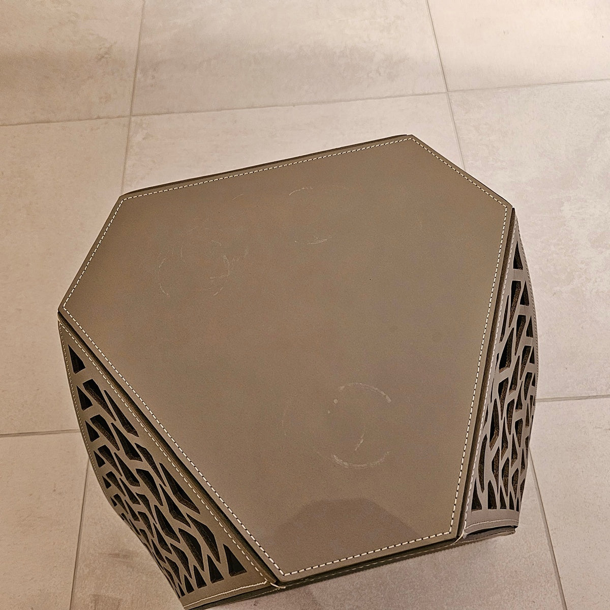 【KCN22】PoltronaFrau ポルトローナ・フラウ サイドテーブル ハドソン