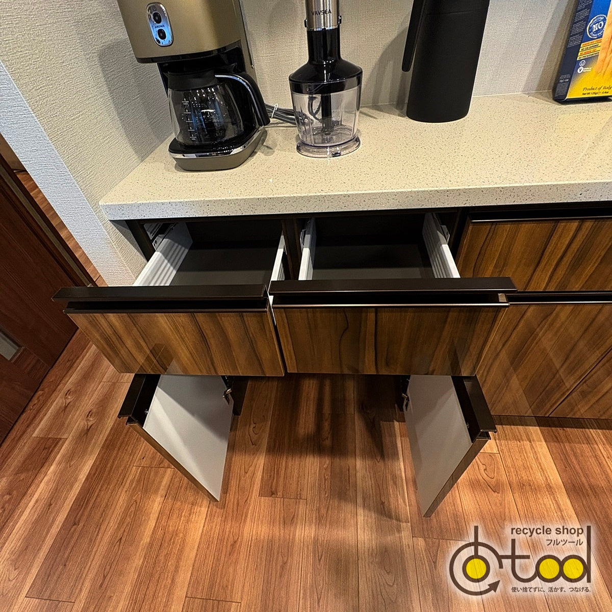 【MPD25】タカラスタンダード製 カップボード 食器棚 キッチン収納/W1410/モデルルーム展示設置品