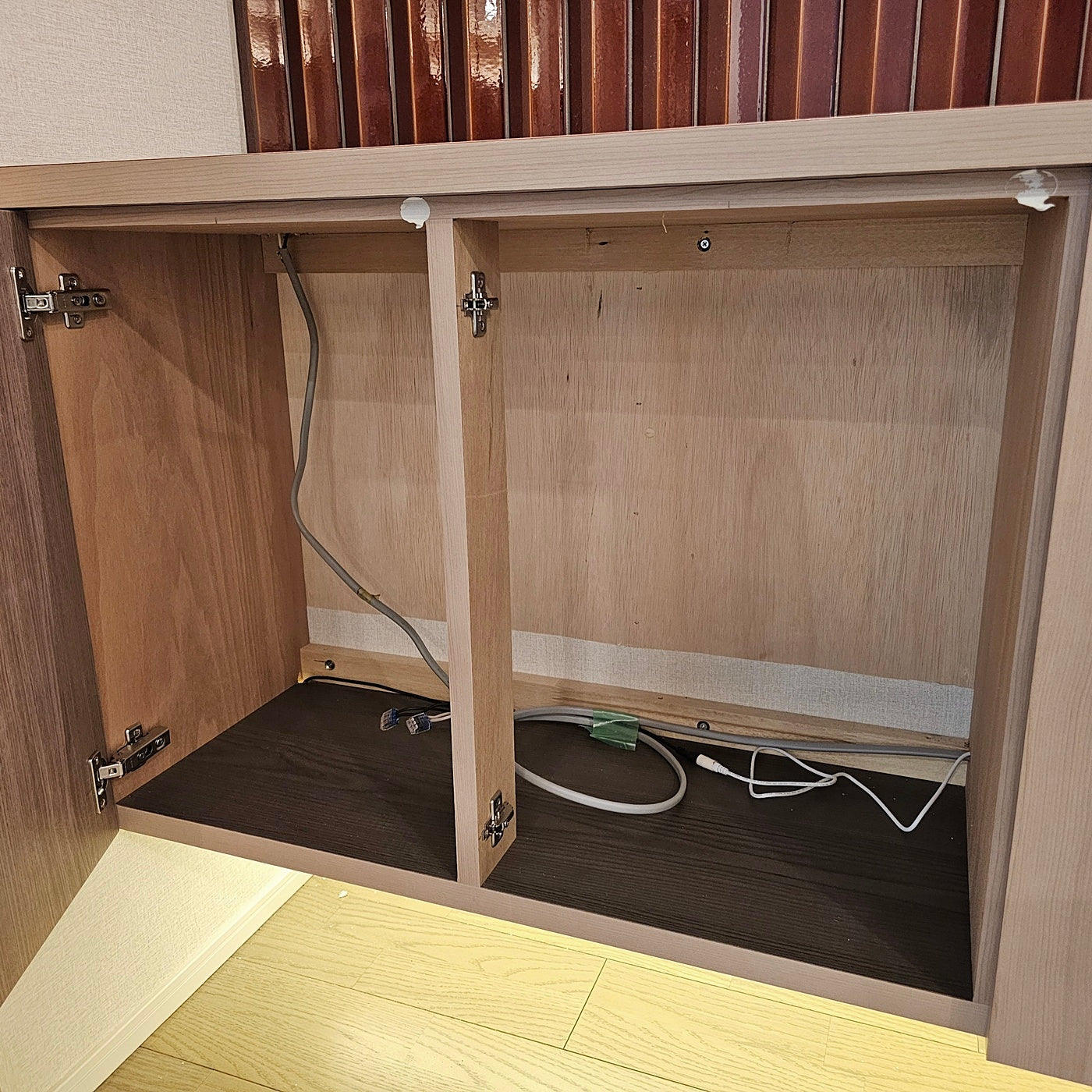 【SKG55】造作 ダイニングボード シェルフ+キャビネット 照明付き
