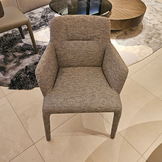 【KCN20】arflex アルフレックス VERA ヴェラ ダイニングチェア アームチェア モデルルーム展示設置品