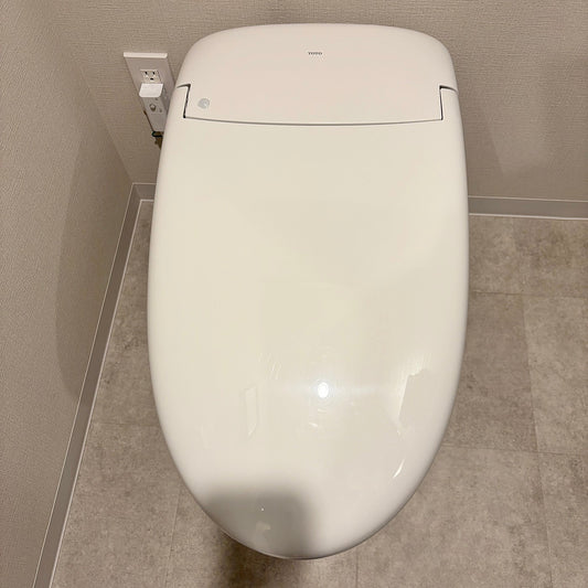 【MPD11】TOTO製 タンクレストイレ/NJ1シリーズ/TCF9210/CS321B/床排水/2023年/モデルルーム展示設置品