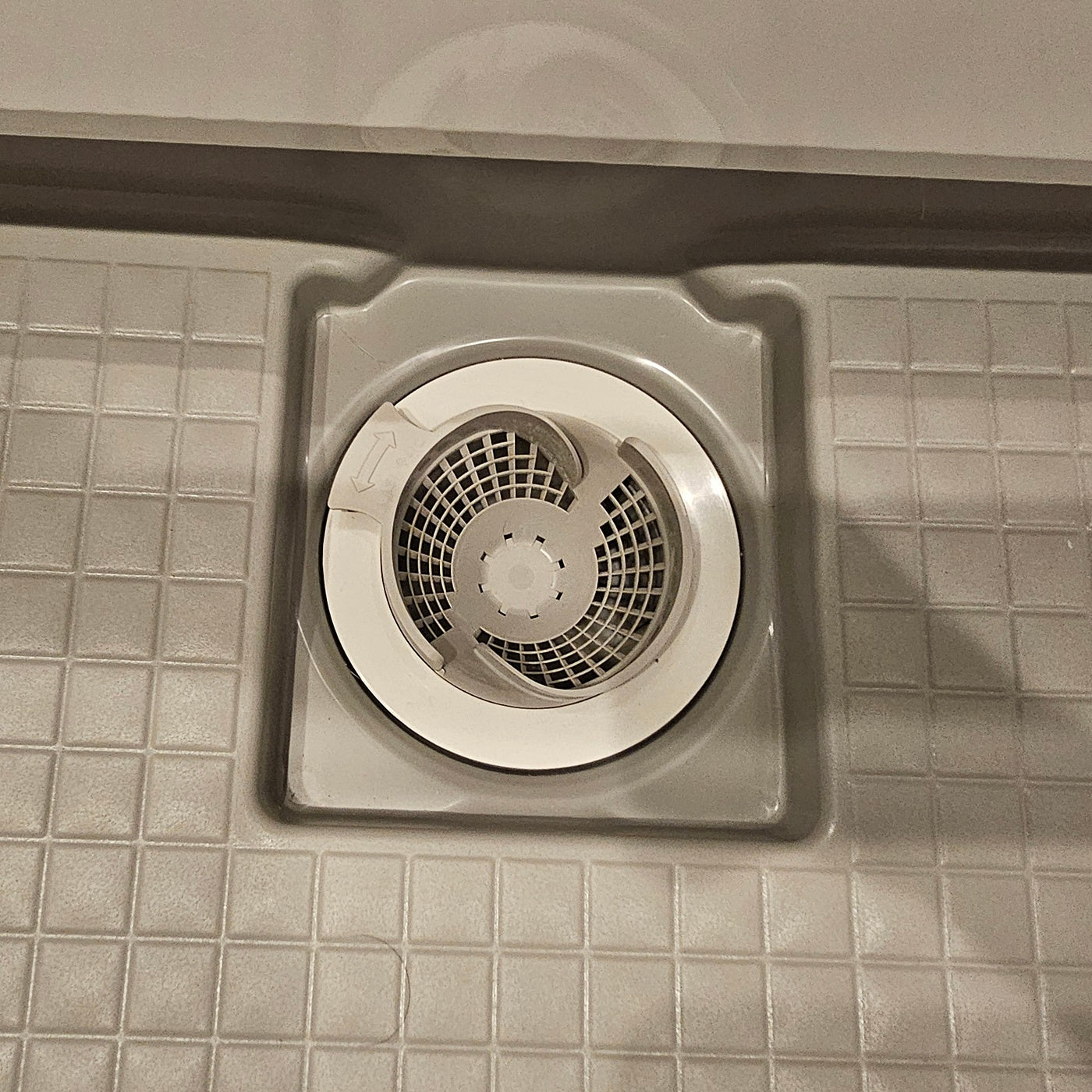 【DHR64】LIXIL ユニットバス 1418サイズ RC 浴室浴槽 天井高2000 BZW-1418LBF-C+HXX3