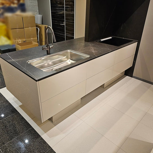 【TCC02】高級品 タカラスタンダード ペニンシュラ型(欠込み有) システムキッチン 左シンク 間口2500