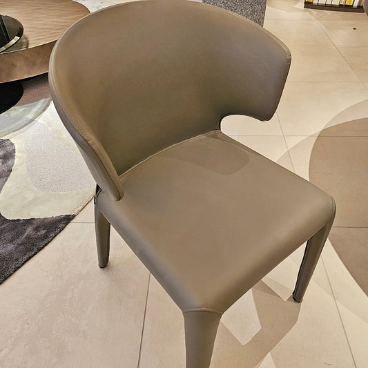 【KCN19】Cassina カッシーナ 367 HOLA オラ アームチェア ダイニングチェア モデルルーム展示設置品