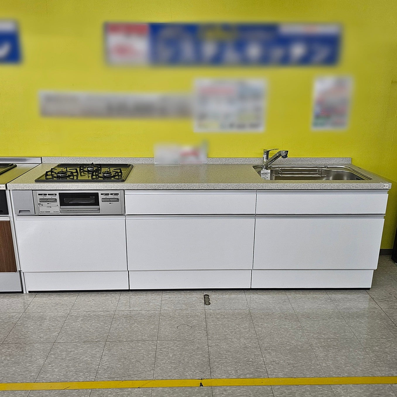 【Y2-2】ヤマダオリジナル I型 システムキッチン 右シンク 天板アクリル樹脂 W2550