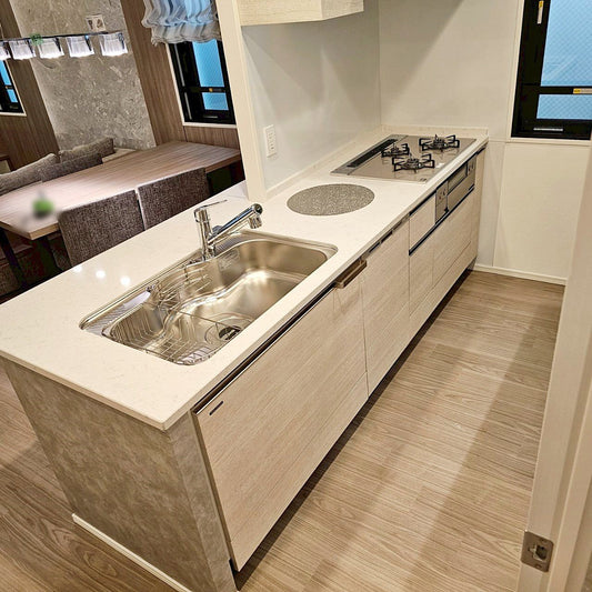 【JSK09】タカラスタンダード製 システムキッチン(欠込み有)+カップボード セット/W2520/モデルルーム展示設置品