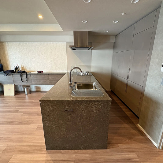 【RAR01】タカラスタンダード ペニンシュラ型 システムキッチン 左シンク ダイニング側収納あり W2590 ハイグレードモデル