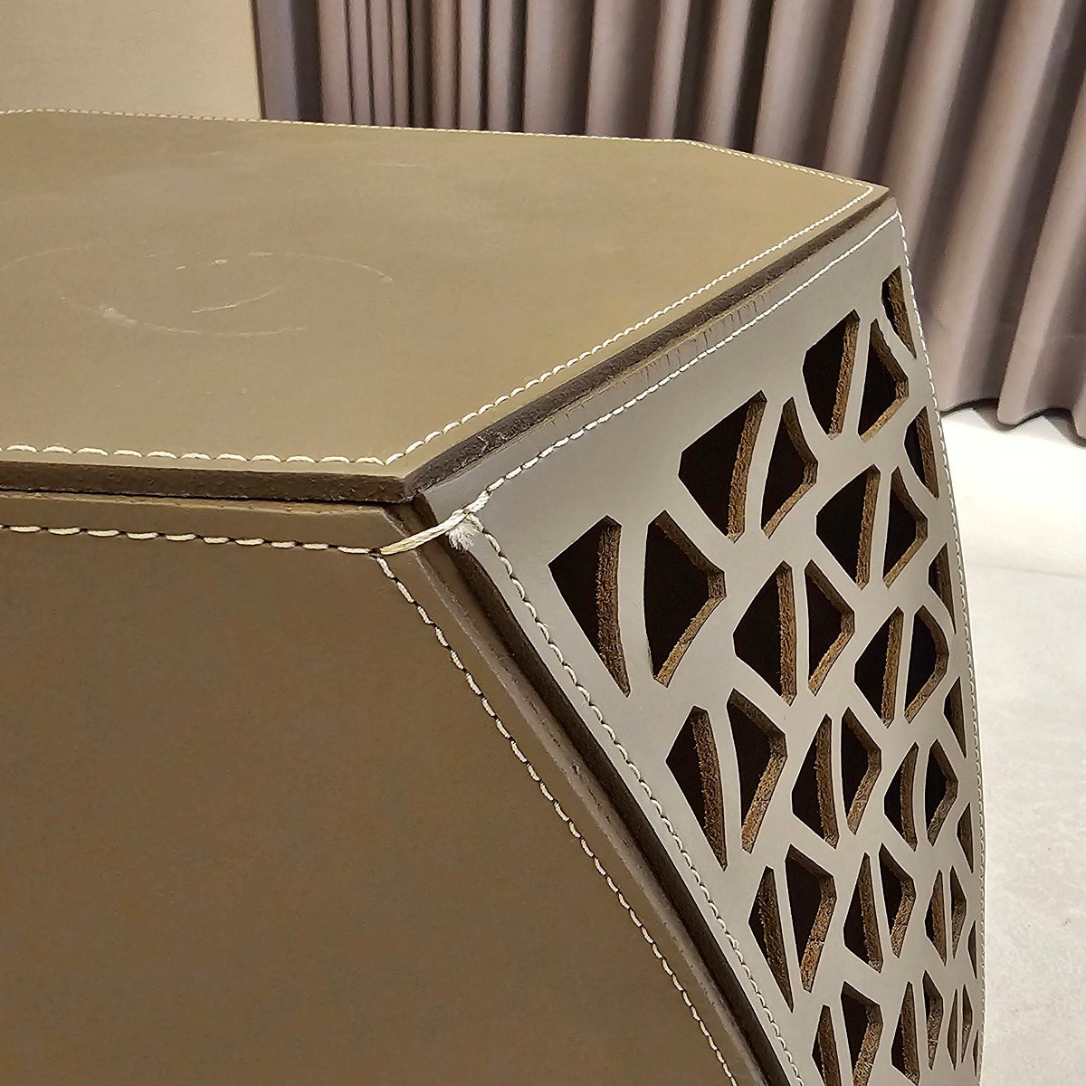 【KCN22】PoltronaFrau ポルトローナ・フラウ サイドテーブル ハドソン