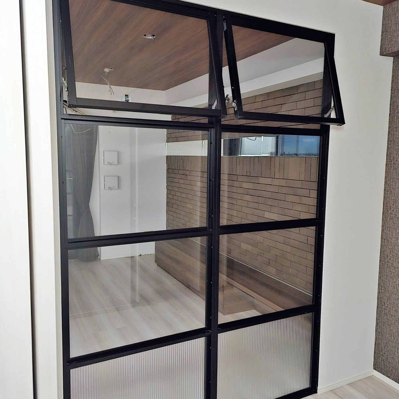 【NBA16】Panasonic しきり窓 突き出し窓2列 間仕切り ガラス壁 パーテーション