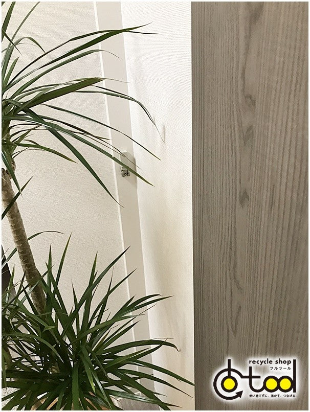 枠付 吊戸 右勝手 施錠タイプ/W1800×H2100×D130/戸幅880/上部レール/モデルルーム展示設置品【NRS08】