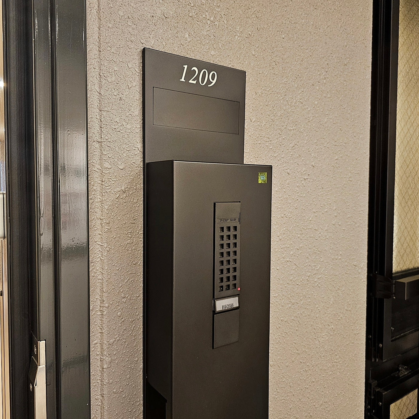 【SKG01】日本フネン製 枠付き 玄関ドア 左吊 鍵1本 インターホン子機親機セット