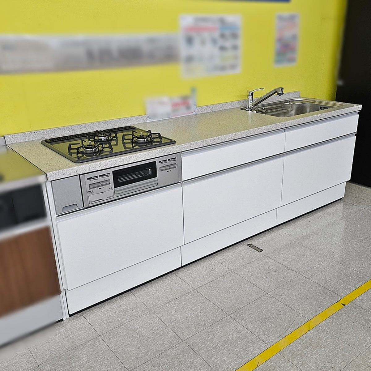 【Y2-2】ヤマダオリジナル I型 システムキッチン 右シンク 天板アクリル樹脂 W2550