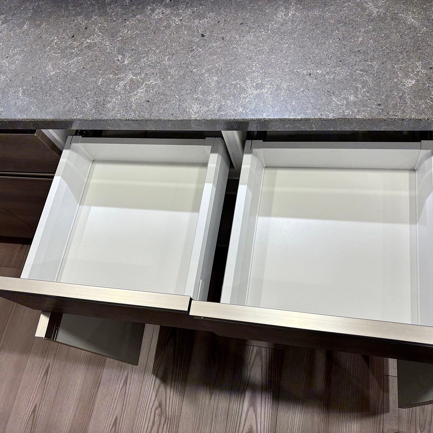 【ROK02】タカラスタンダード製 カップボード