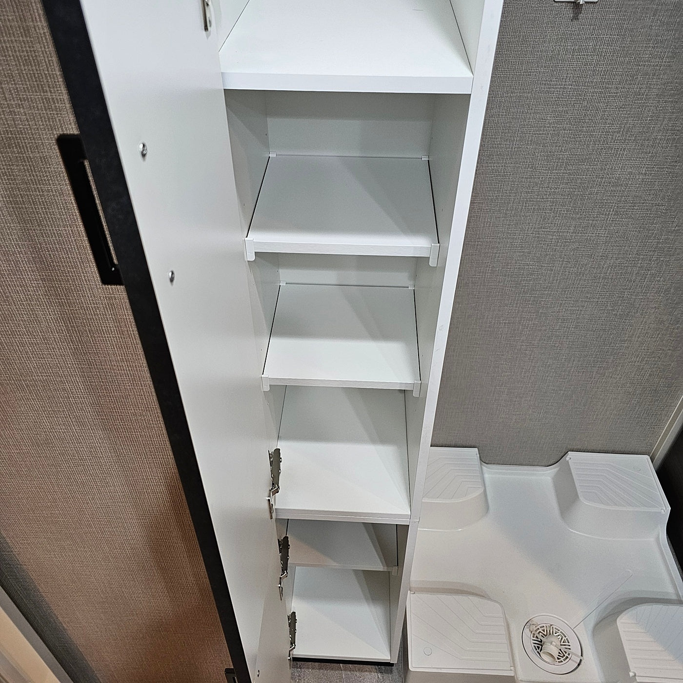 【POK04】リネン庫 ランドリー収納 収納棚 モデルルーム展示品