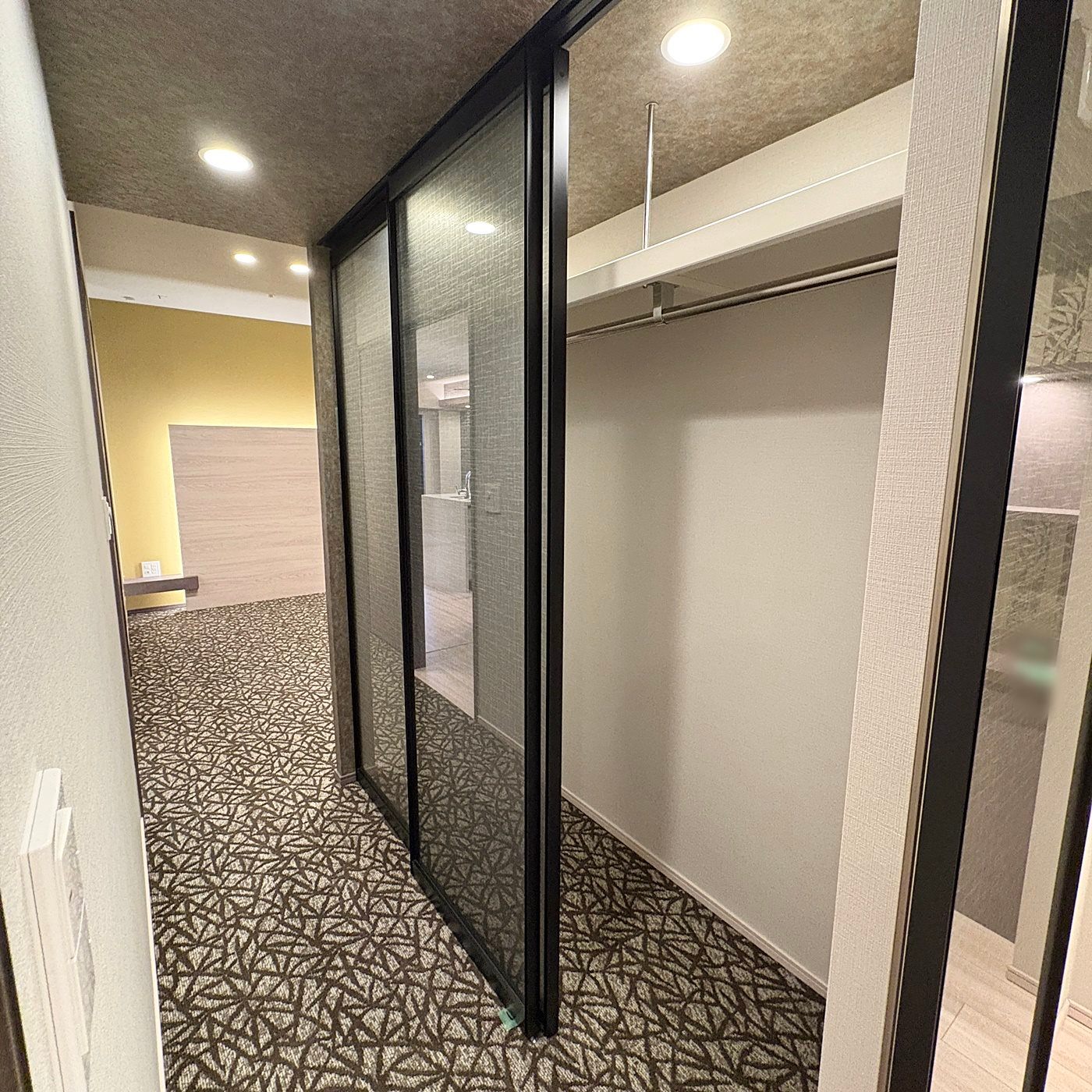 【KNK06】ガラス吊戸 3枚 可動間仕切り 引戸 上吊 枠なし