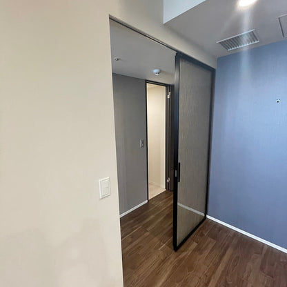 【SCKJ56】 RAIKI製 ガラス吊戸 2枚組 可動間仕切り