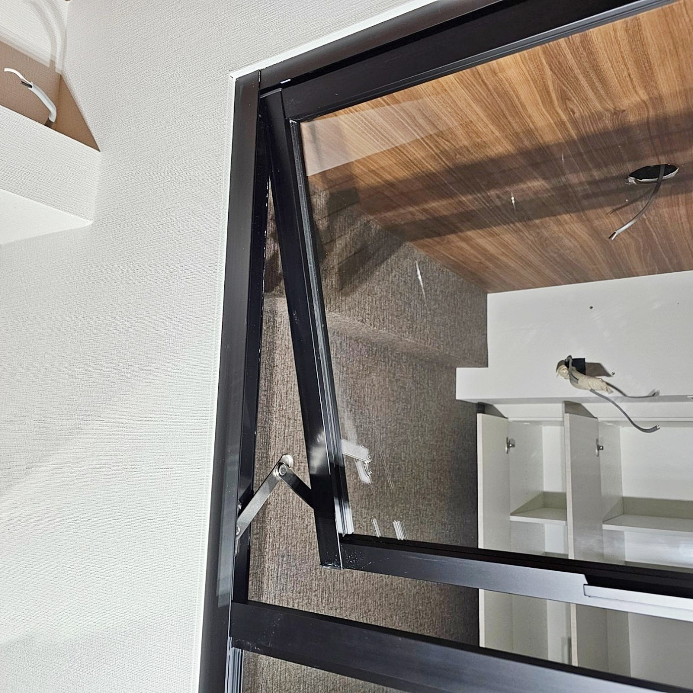 【NBA16】Panasonic しきり窓 突き出し窓2列 間仕切り ガラス壁 パーテーション