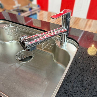 【Y18-3】クリナップ ペニンシュラ型 システムキッチン 左シンク 間口2600