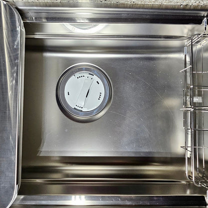 【NBA01】タカラ システムキッチン(欠込み有)＋カップボード/食洗器/レンジフード/IHコンロ/水栓/W2430/モデルルーム展示設置品