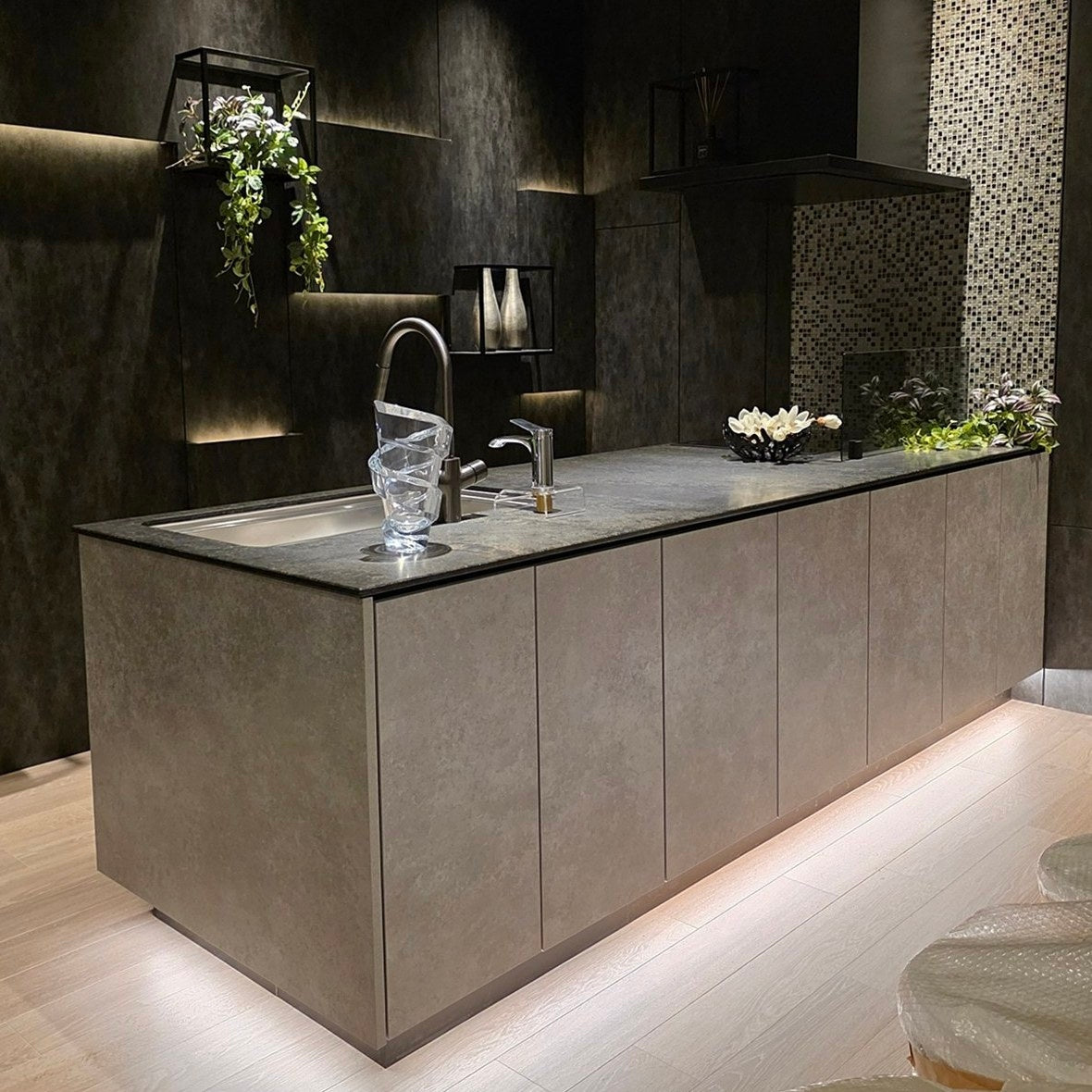 【GMU01】タカラスタンダード ペニンシュラ型 システムキッチン 右シンク 間口W2740