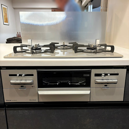 【PSK01】タカラ システムキッチン＋エスエークラフト カップボード/レンジフード/ガスコンロ/水栓/W2650/モデルルーム展示設置品