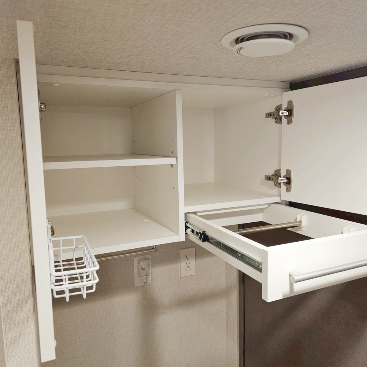 【YLS09】 天吊り収納 スマートランドリーキャビネット W725 吊戸棚 モデルルーム展示品
