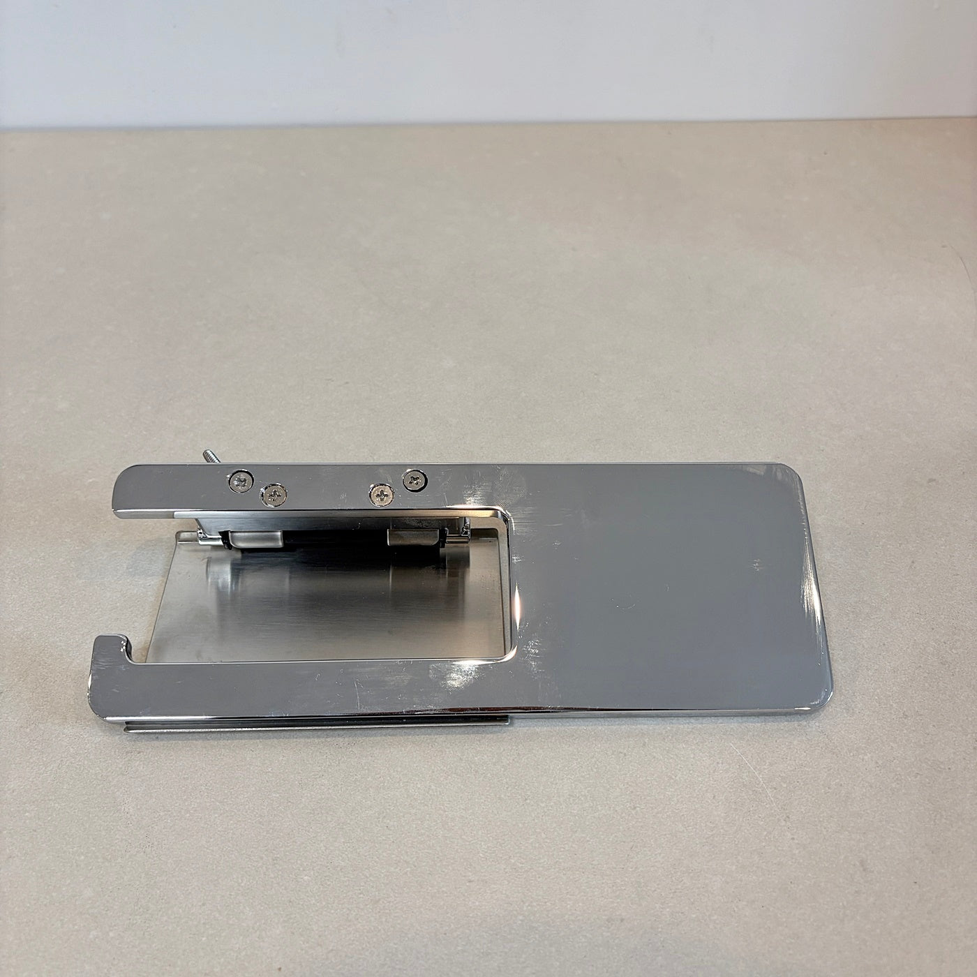 【PSF28】 KAWAJUN製 シェルフ付き トイレットペーパーホルダー モデルルーム展示設置品