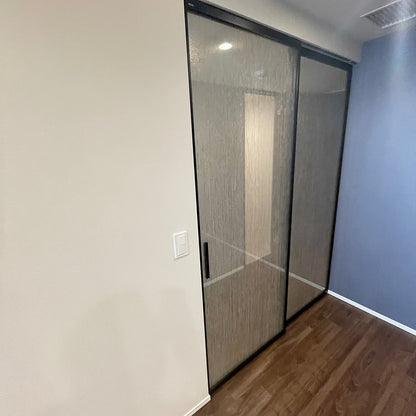 【SCKJ56】 RAIKI製 ガラス吊戸 2枚組 可動間仕切り