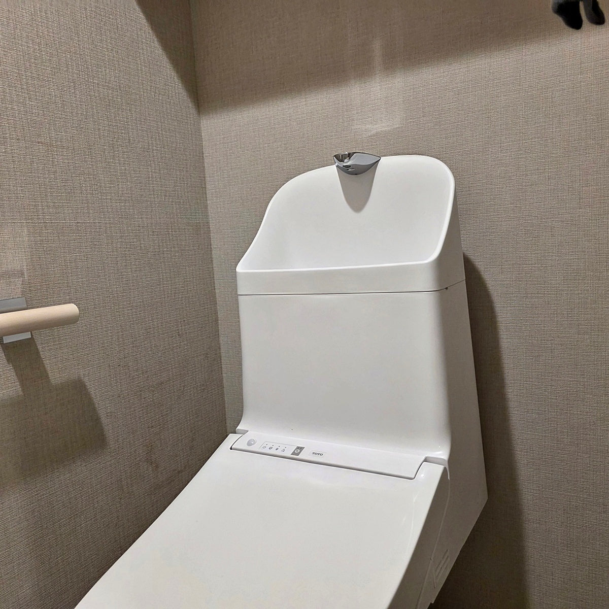 O-S【PRO18】TOTOトイレ本体 壁 手洗いタンク　TCF9153 2024