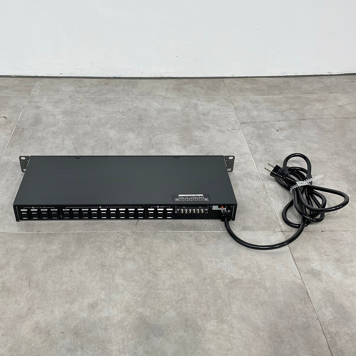 〇LOG AUDIO パワーディストリビュータLD2000【RB0616-2】