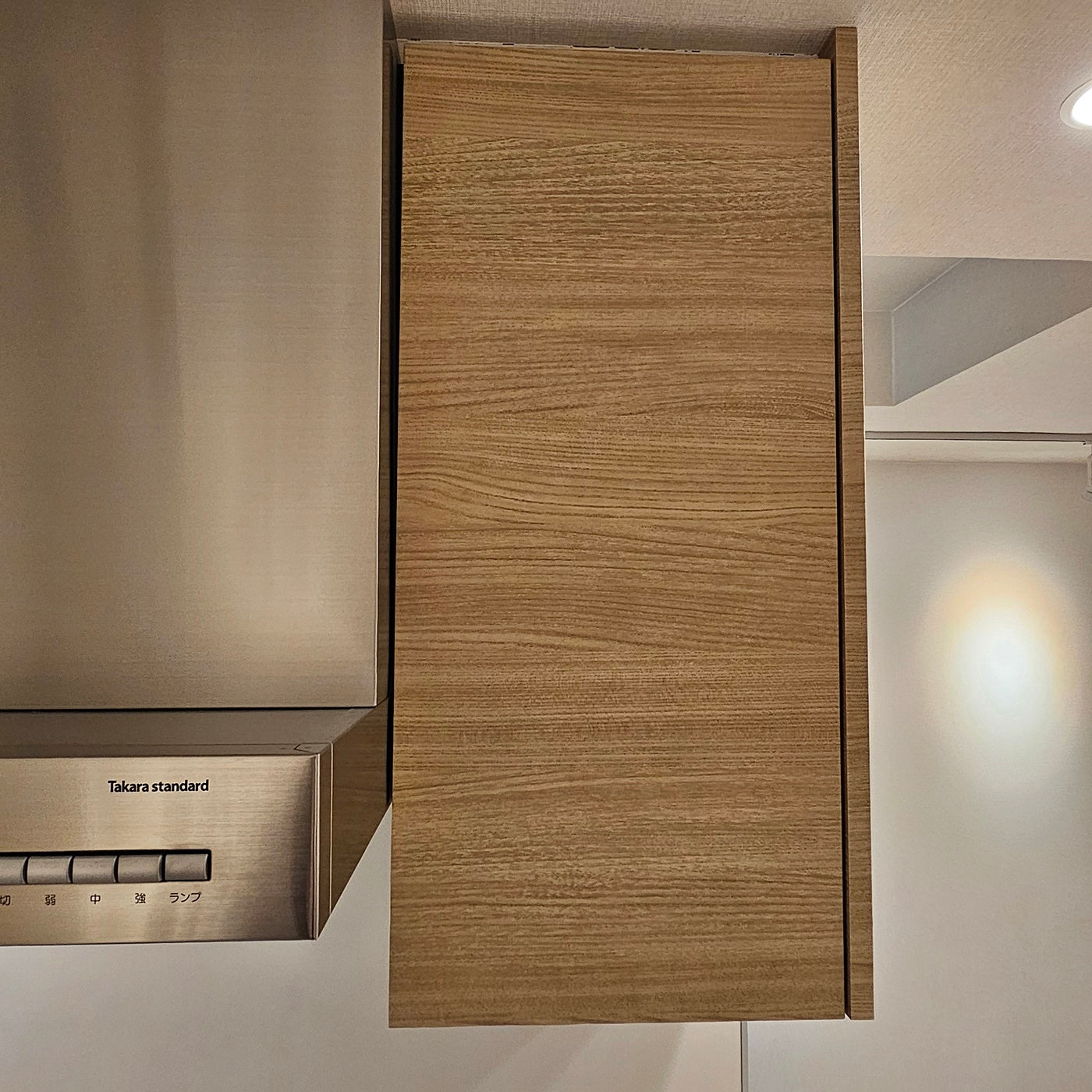 【RTK01】システムキッチン 右シンク/食洗機/レンジフード/ガスコンロ/水栓/浄水器/吊戸棚/W2400/モデルルーム展示設置品