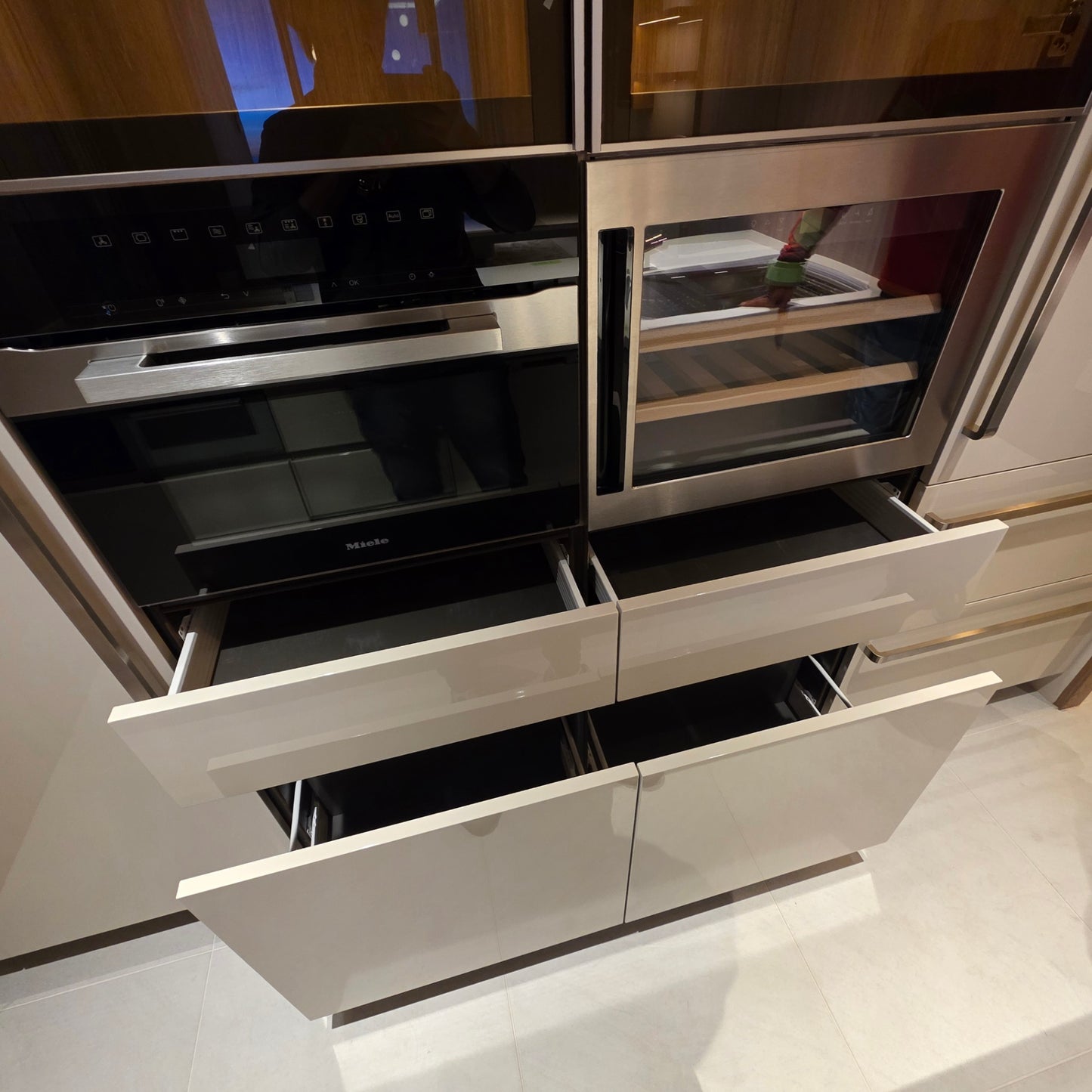 【STF03】タカラスタンダード ペニンシュラ型 高級 システムキッチン＋カップボードセット 左シンク キッチン間口2720 カップボード間口2780