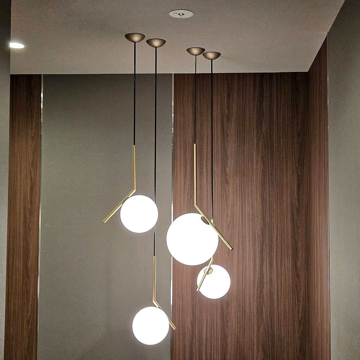 【STF35-1】FLOS アイシーライツ S1 JP ゴールド ペンダントライト小×1個 (単体販売※セット販売ではありません)