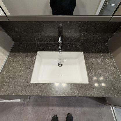 【RAR03】高級品 タカラスタンダード ハイグレード洗面化粧台 アンダーカウンターボウル 三面鏡キャビネット トールユニット モデルルーム展示